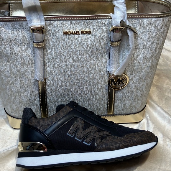 "NEW" Michael Kors Gold and Cream Women's Bac - Picture 7 of 7